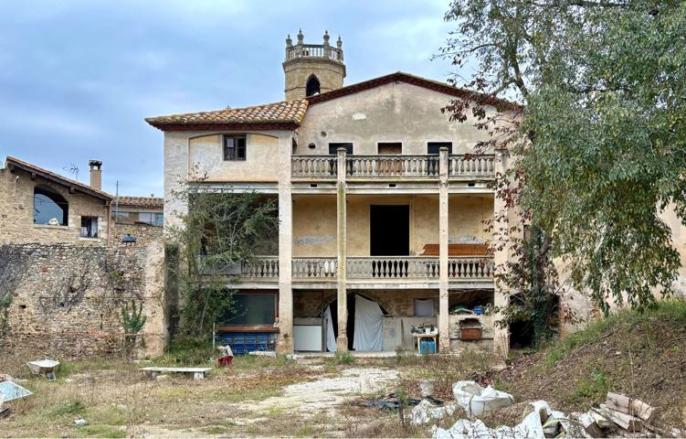 Villa En venta en Flaçà photo 0