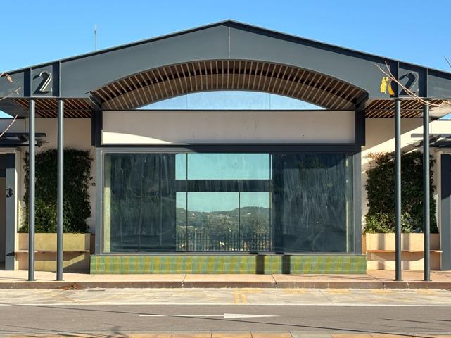 Local En venta en Mont-ras photo 0