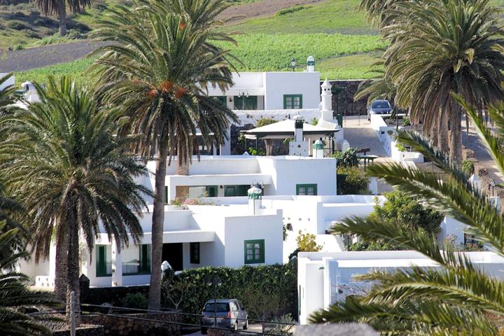 Impresionante finca con ocho villas independientes en Lanzarote photo 0
