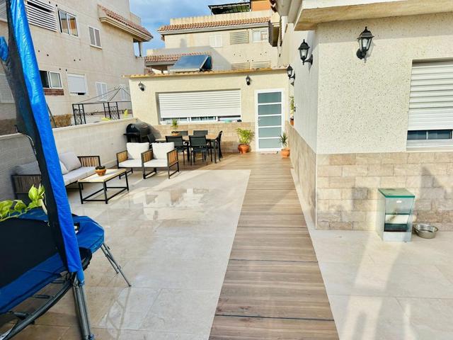 Piso en planta baja reformado con jardín privado de 80 m2 en urbanización de Los Collados, Águilas photo 0