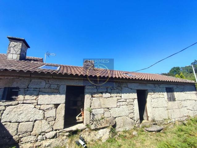 Se vende casa rustica en obra, Porriño. photo 0