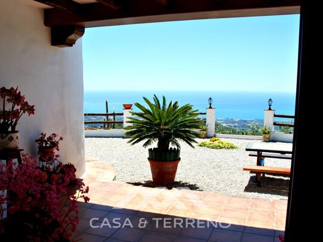 Villa En venta en Arenas photo 0