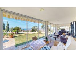 Villa En venta en Algarrobo photo 0