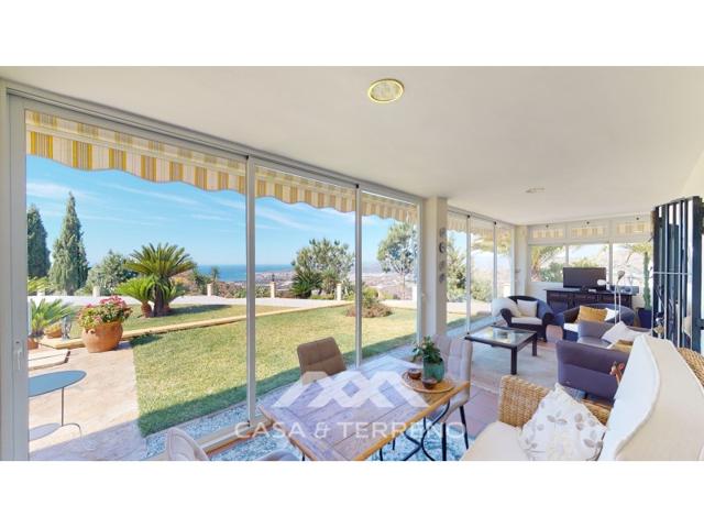 Villa En venta en Algarrobo photo 0