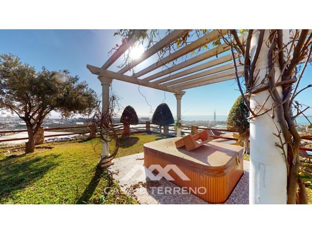Villa En venta en Torrox photo 0