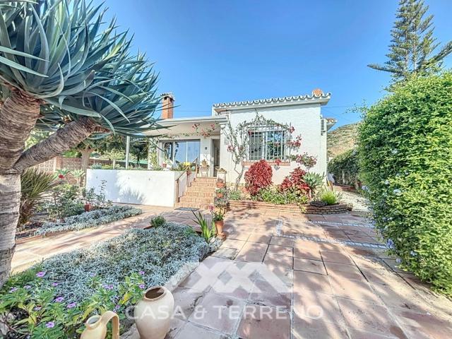 Villa En venta en Vélez-Málaga photo 0