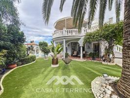 Villa En venta en Vélez-Málaga photo 0