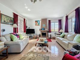 Villa En venta en Canillas De Aceituno photo 0