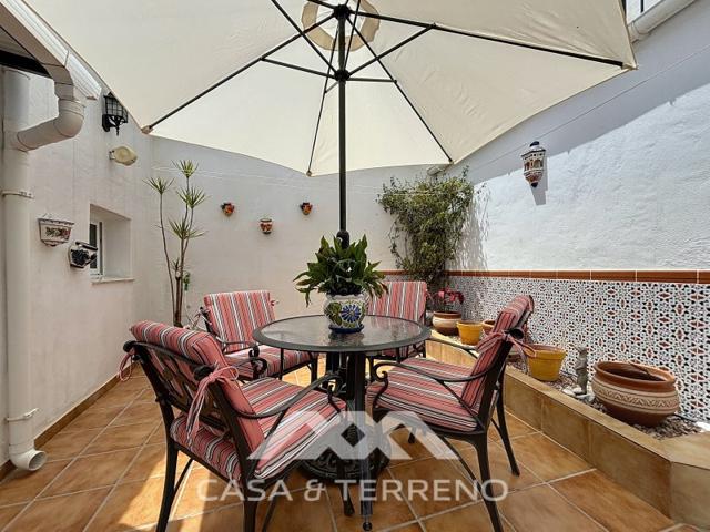 Villa En venta en Periana photo 0