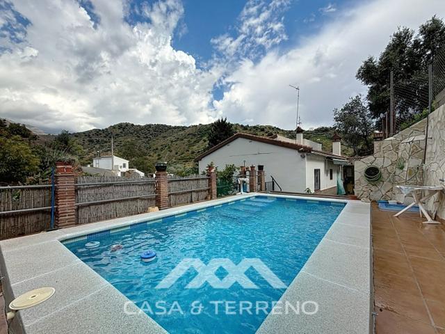 Villa En venta en Viñuela photo 0