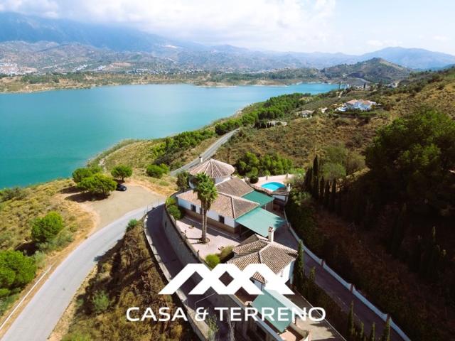 Villa En venta en Viñuela photo 0