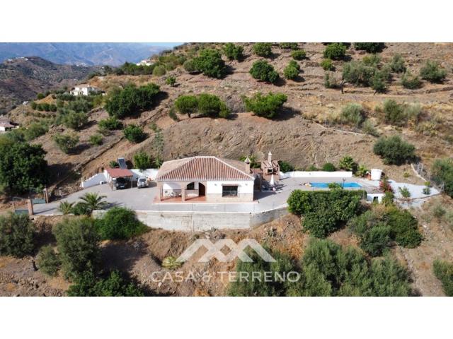 Villa En venta en Arenas photo 0