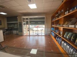 Local En venta en Valencia photo 0