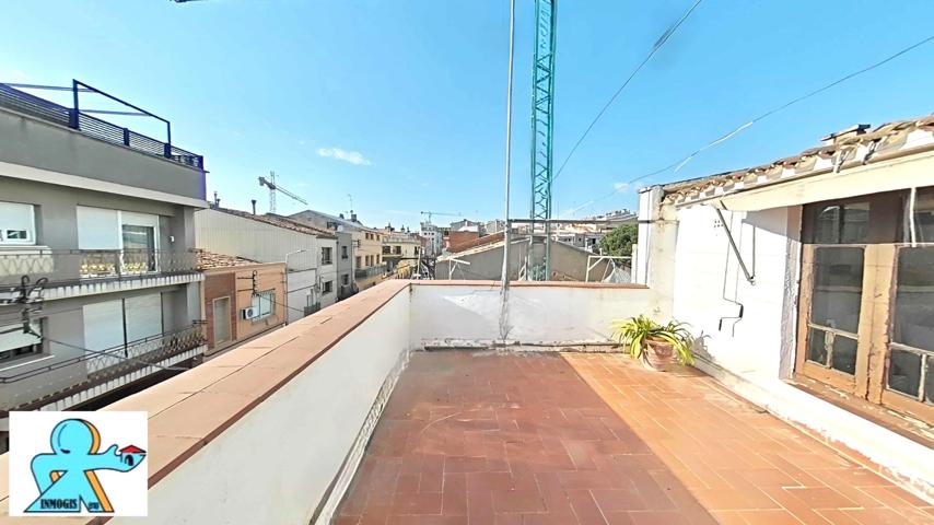 Pis amb terrassa, tres habitacions i golfes, ubicat darrere d’El Corte Inglés a La Creu Alta photo 0