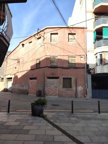 Edificació al centre de Canovelles – Zona Can Xarlet photo 0