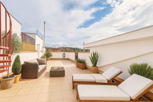 Àtic amb grans terrasses a la zona del Lledoner photo 0
