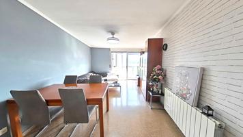 Pis en venda a la zona de Tres Torres, en finca amb ascensor i amb plaça d’aparcament inclosa photo 0