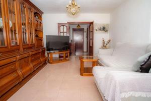 AMPLIO, LUMINOSO Y A UN PASO DE LA PLAYA!!! PISO EN VENTA EN SANTO TOMAS photo 0