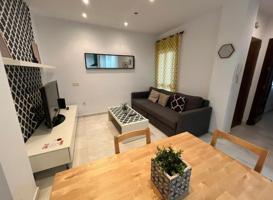 Venta de apartamento en el casco Antiguo, zona Mentidero. photo 0