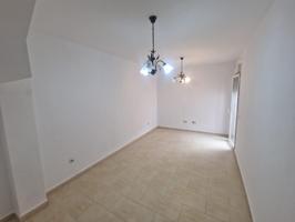 SE VENDE ACOGEDOR DÚPLEX EN CHICLANA photo 0