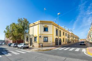 Casa Tipo Pareada en Alcalá de Guadaira!!! Zona Santa Lucía. photo 0