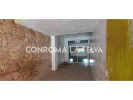 Local en venta en Malgrat de Mar photo 0