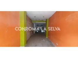 Local en venta en Malgrat de Mar photo 0