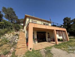 ' VENTA DE ESTUPENDO CHALET A 4 VIENTOS, MUY SOLEADO Y CON EXCELENTE UBICACION...…TORDERA ' photo 0