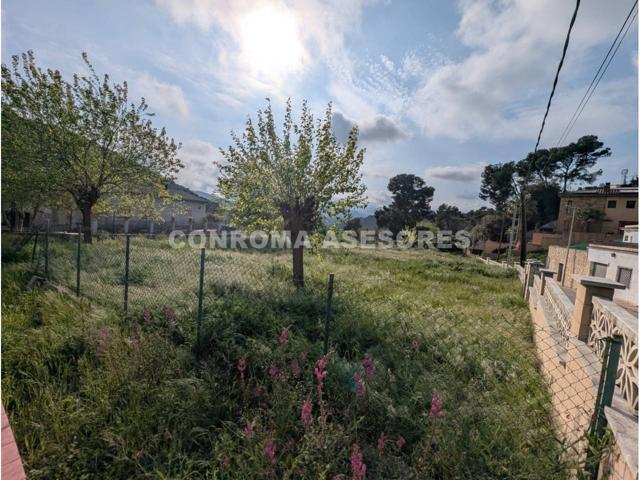 Terreno en venta en Santa Susanna photo 0