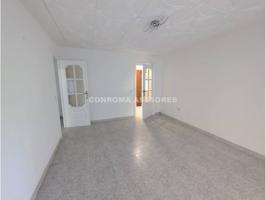 Venta de un piso en Malgrat de Mar photo 0