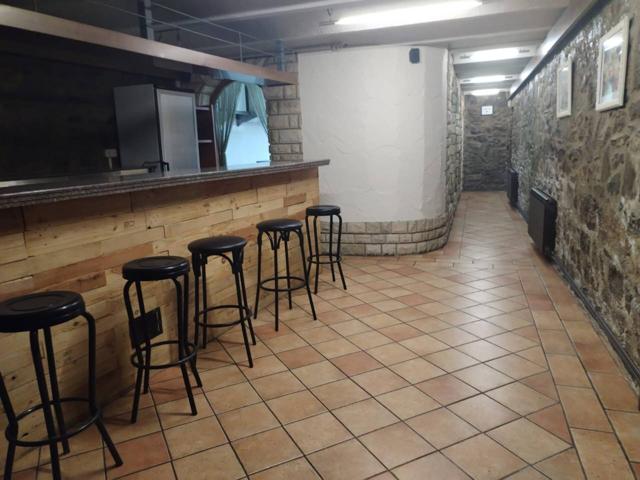 Alquiler de un local en Sallent photo 0