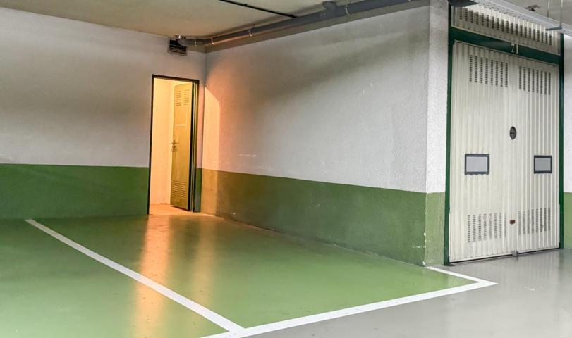 Parking En venta en Antiguo, Donostia - San Sebastian photo 0