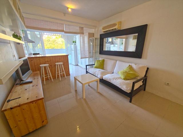 APARTAMENTO CON PISCINA Y GARAJE EN ARROYO DE LA MIEL photo 0