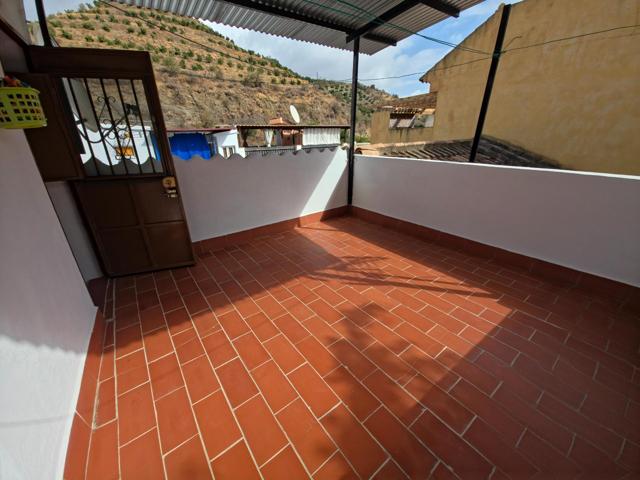 TU REFUGIO CON ENCANTO EN LA VIÑUELA photo 0