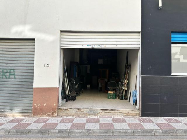 Amplio Almacén en La Zubia - Oportunidad Única photo 0