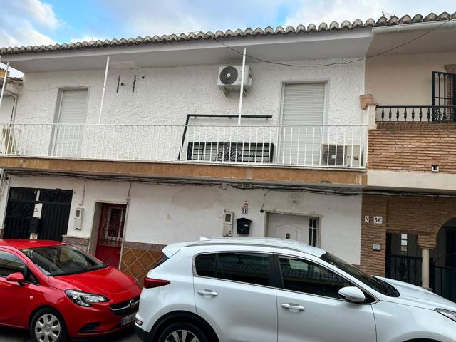 CASA ADOSADA EN LA ZUBIA photo 0