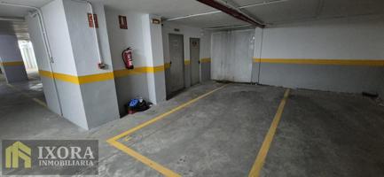 Se Vende Plaza de Garaje en Paseo de Linarejos photo 0
