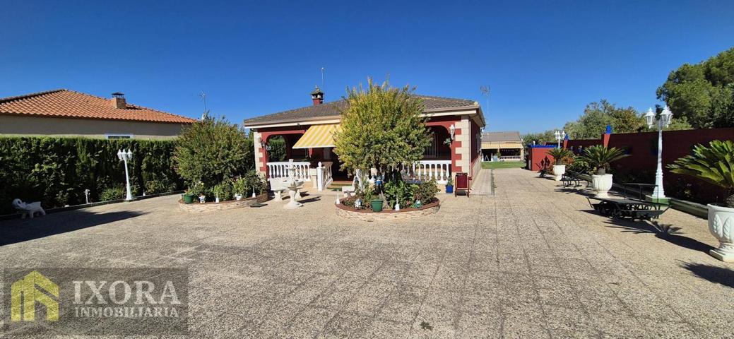 Precioso Chalet con Piscina en San Roque photo 0