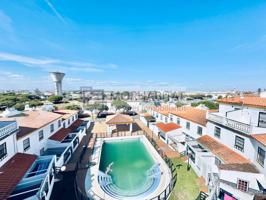 Os presentamos este chalet adosado en alquiler en Punta Umbría, Huelva. photo 0