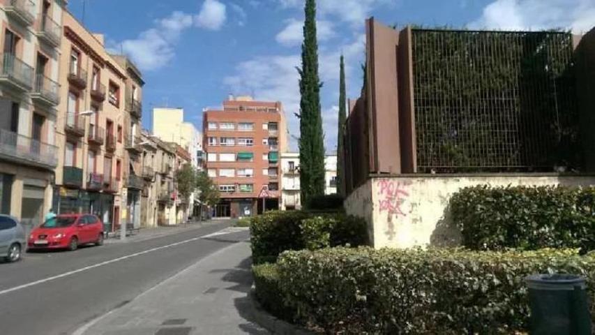 🏢 Oportunidad de Inversión: Alquilado - Piso Amplio en VENTA el Centro de Reus (Tarragona) photo 0