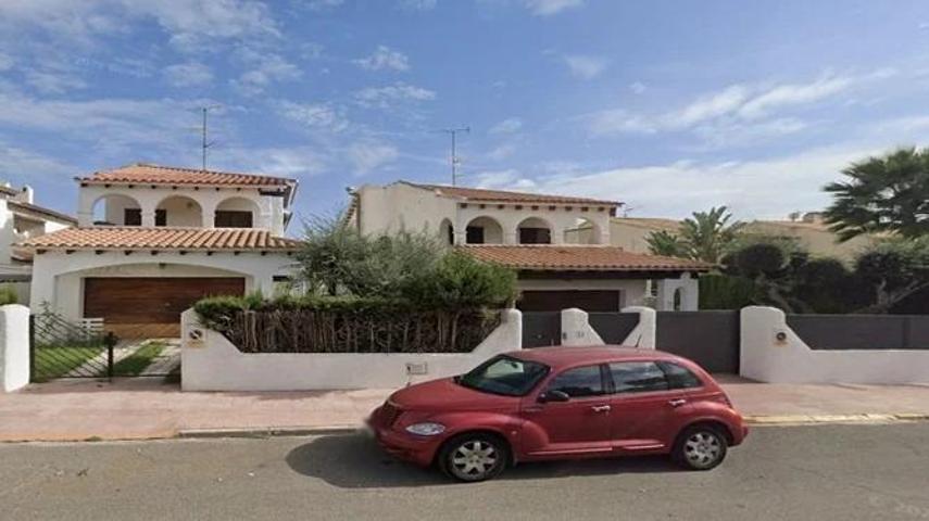 🏡 Oportunidad de inversión – Inmueble alquilado en Cunit (Tarragona) photo 0