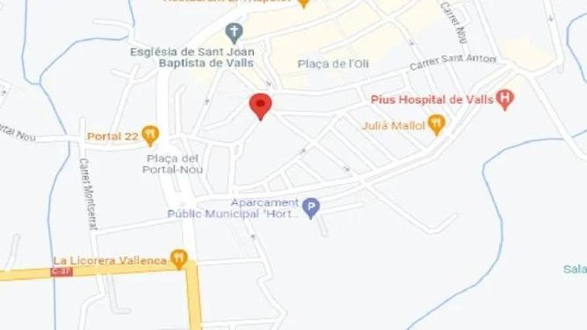 🏡 Amplia casa en venta en el centro de Valls, Tarragona photo 0