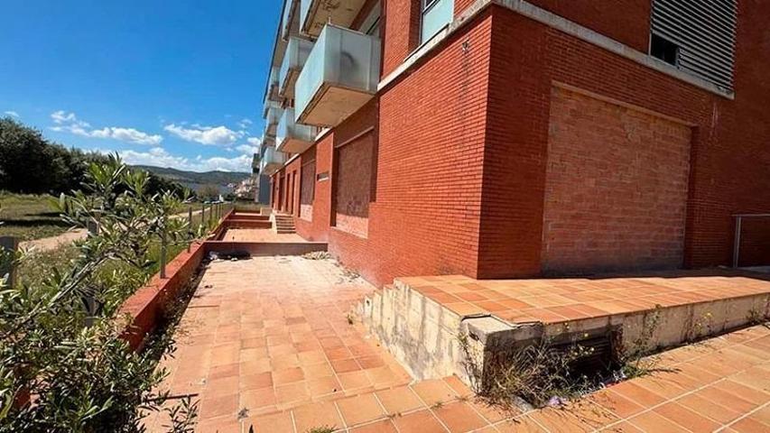 🏢 Locales Comerciales en Venta en el Vendrell (Tarragona) photo 0