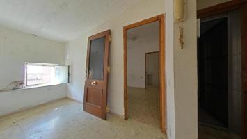 🏢 OCUPADO ¡Oportunidad de Inversión en el Centro de Lleida! photo 0