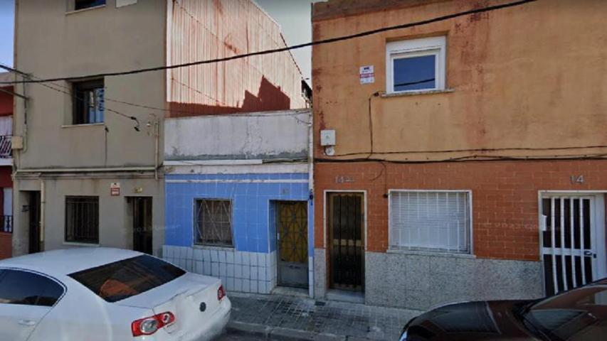 VENTA ESPECIAL PARA INVERSORES - Vivienda ocupada en venta en calle Leovigild photo 0