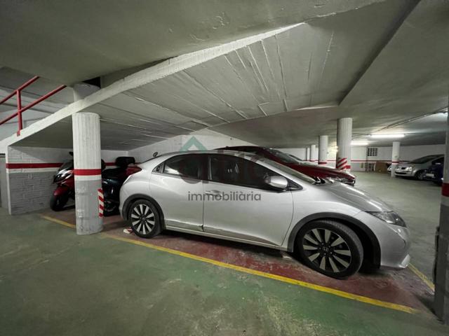 Se vende plaza de parking en Pl. Catalunya photo 0