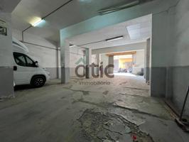 Local comercial en venta en la calle Cintaires photo 0