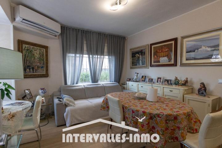 Villa En venta en Palau-solità i Plegamans photo 0