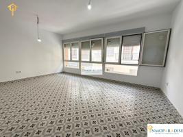 PISO EN VENTA EN CAROLINAS BAJAS photo 0