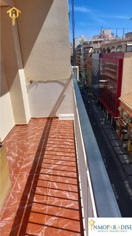 Piso En venta en Centro, Alicante photo 0